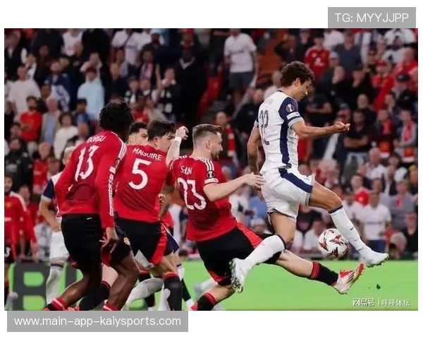 曼联再度强势，击败热刺迎来新挑战